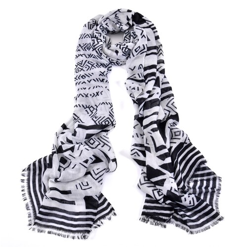 Women Fashion Accessory Street/Trendy Black/White Acient Pattern Everyday Scarf